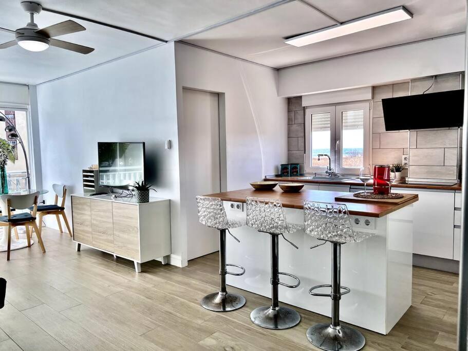 Precioso Apartamento Junto Al Mar 푸에블라 데 파르날스 외부 사진