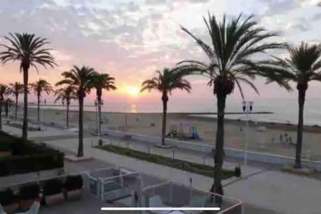 Precioso Apartamento Junto Al Mar 푸에블라 데 파르날스 외부 사진